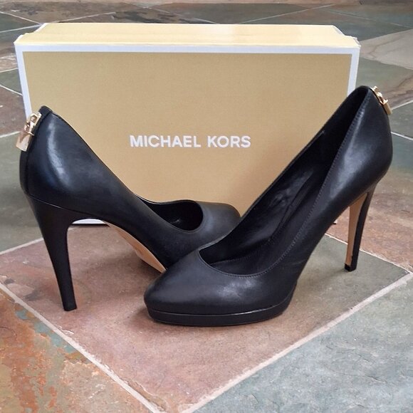 Michael Kors Black Heels Pump - Picture 1 of 8